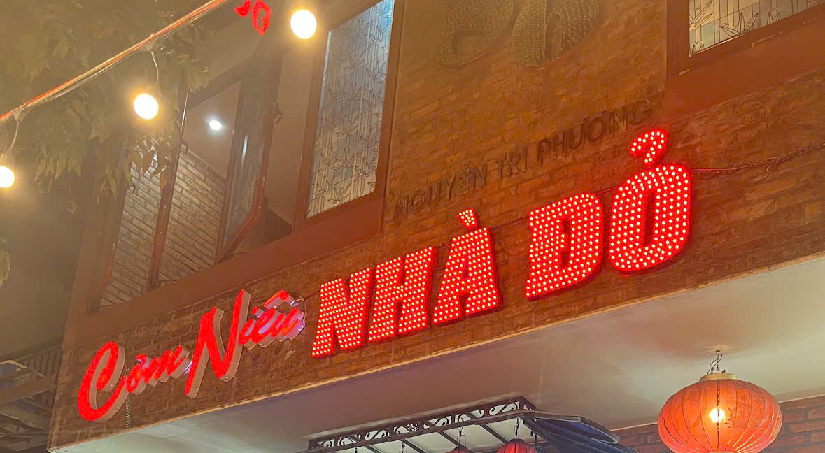 Cơm Niêu Nhà Đỏ