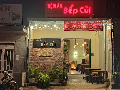 Tiệm Cơm Bếp Củi