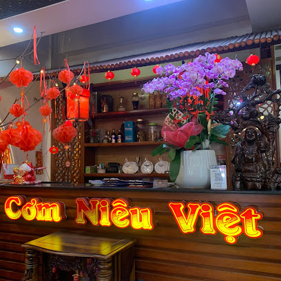 Cơm Niêu Việt