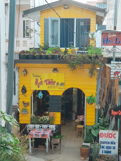 Tiệm Gà Tiềm Đà Lạt
