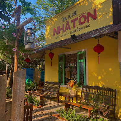 Tiệm cà phê Nhà Tôn - 318 Nguyễn Sinh Cung