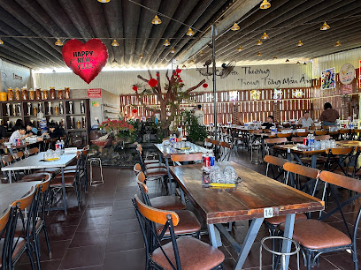 Quán ăn gia đình Cây Bằng Lăng