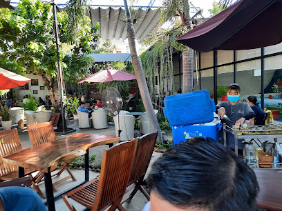 ROLL’S coffee and food