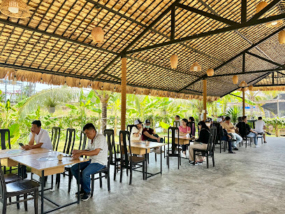 Nhà Hàng Hải Sản Bến Thuyền Cầu Mới Cam Lâm Restaurant