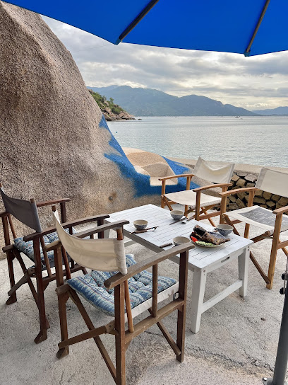 Floating Lounge Cam Ranh