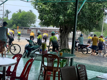 Quán cơm A Lượng