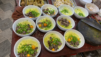 Quán cháo đêm và nhậu bình dân ! Hải sản đồ nướng các loại