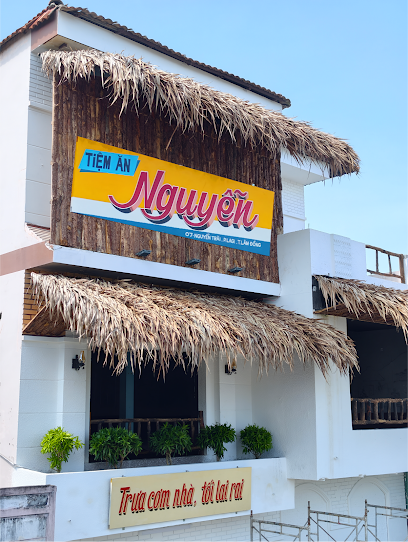 Tiệm ăn Nguyễn