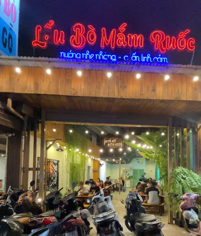 Lẩu bò Nhà Gỗ Biên Hòa