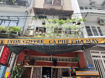 Cà Phê Pha Máy - Lyon Cafe Quận 1