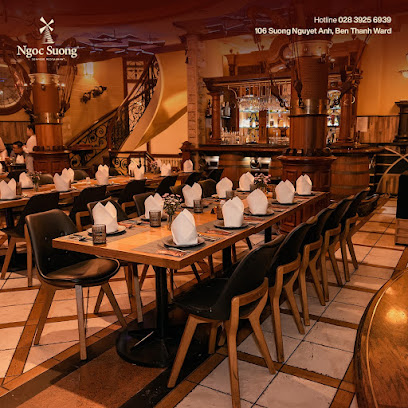 Nhà Hàng Hải Sản Ngọc Sương - Sương Nguyệt Ánh