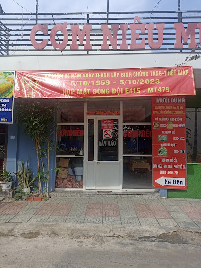 BÚN CHẢ-CƠM NIÊU MƯỜI DŨNG