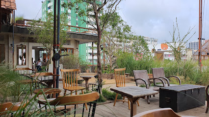 Trên Tầng Thượng