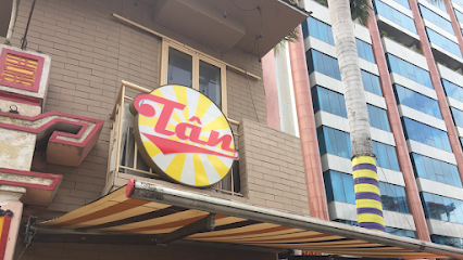 Tân Cà Phê - Cách Mạng Tháng 8