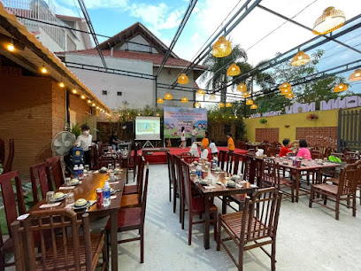 Cơm niêu Thành Nam