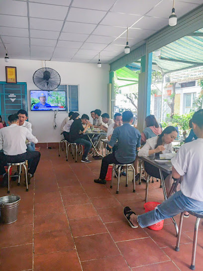 Cơm Ngon Bình Dân Vạn