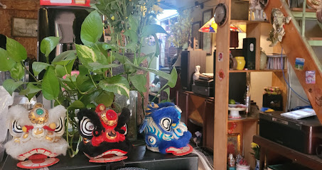 Cà phê Góc kênh lò gốm