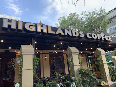 Highlands Coffee Bình Phú