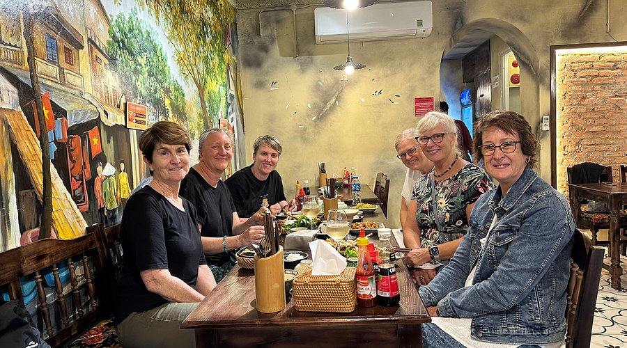 MẸT Vietnamese Restaurant & Vegetarian Met 2