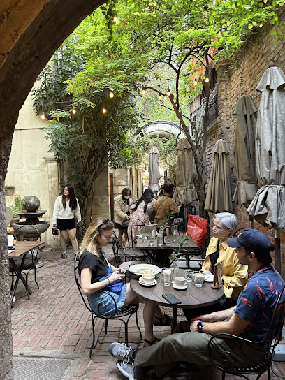 Xofa Café & Bistro