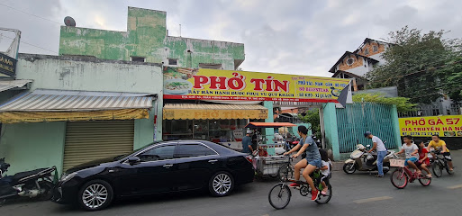 Quán Phở Tín