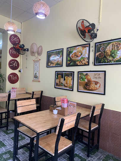 Bún chả Hà Nội - Cô Thắm ( Cô Thắm Làng Ta)