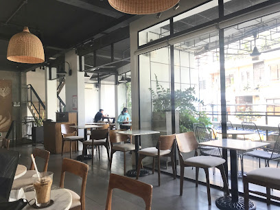 The Coffee House - Út Tịch