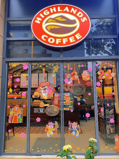 Highlands Coffee Etown2