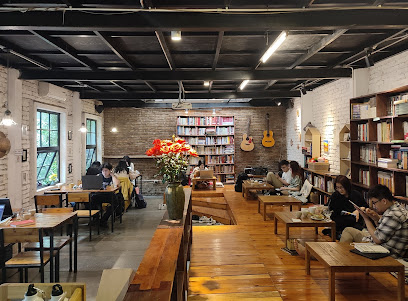 TỔ CHIM XANH - BLUEBIRDS' NEST