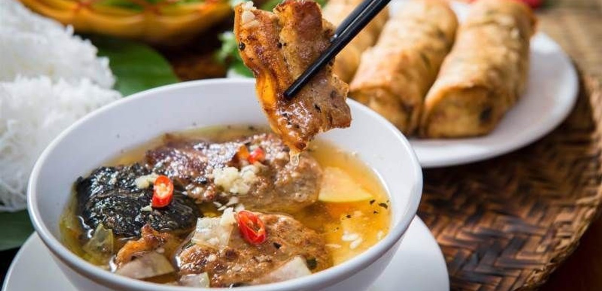 Quán Bún Chả Gia Truyền34 _ Nước Ép Sinh Tố Bé Mập