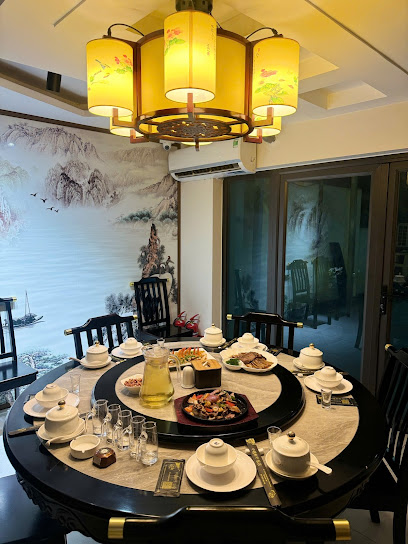 中越和平饭店 Nhà Hàng Trung Việt Hòa Bình