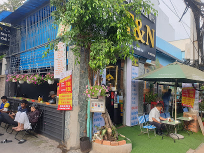 Cafe T & N