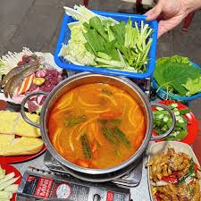 Huyền Bún Gà Bò , Lẩu Nướng