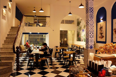 Tròn Coffee & Tea