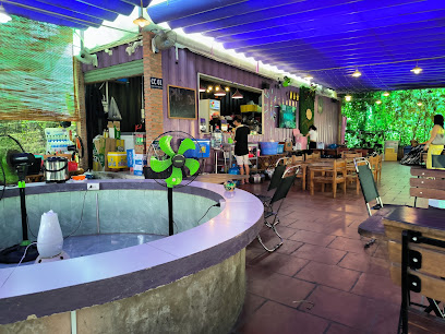 Cafe Tím